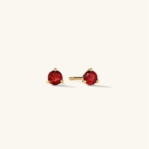 NEW Mejuri Garnet Mini Gemstone Studs